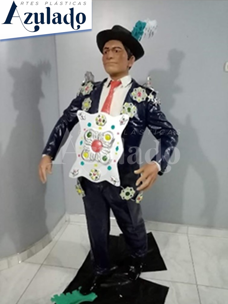 fabricacion de esculturas de dansantes en resina en peru